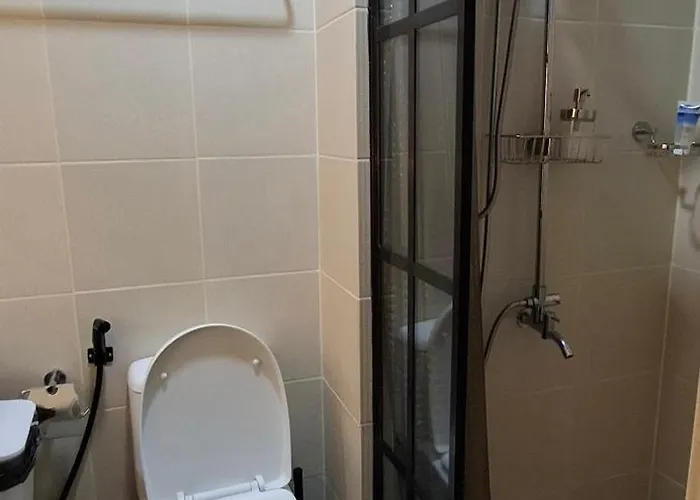 A Cozy 1br By Fern At Grass Residences Apartamento